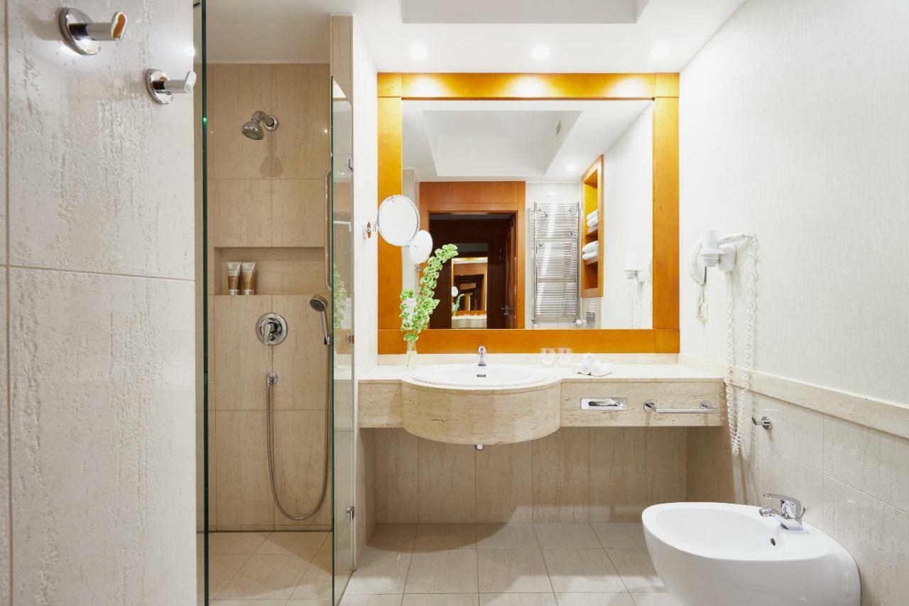 Hotel Spa Dr Irena Eris Wzgorza Dylewskie Wysoka Wies Luaran gambar
